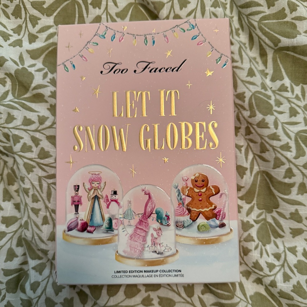Too Faced Let it Snow Globes Holiday Eyeshadow Palette Set